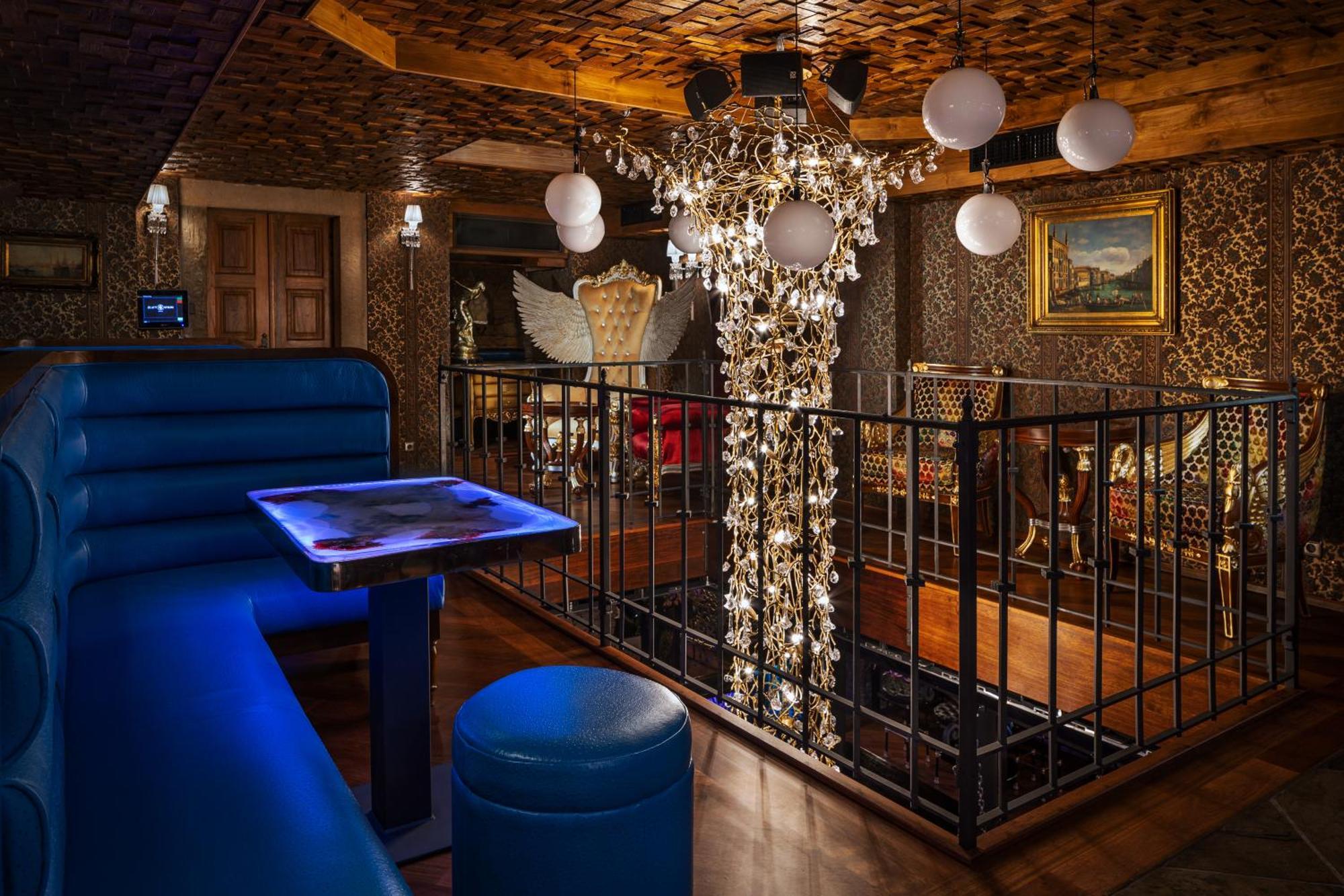 Hotel U Zlateho Stromu By Bhg 4*